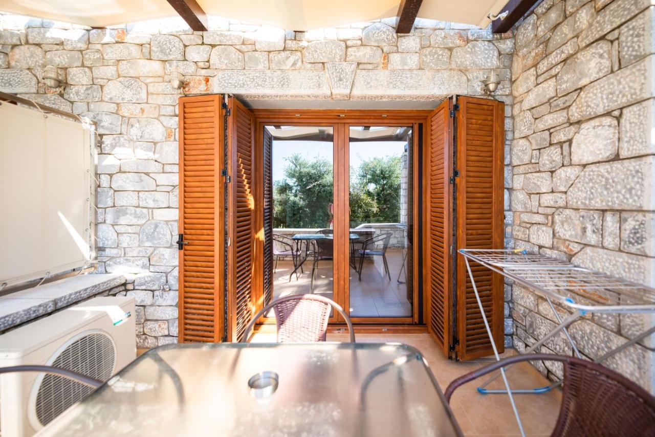 Mani Houses Selinitsa Art Koloveas Agios Nikolaos  Luaran gambar